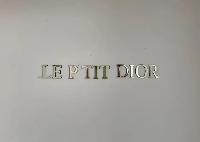 Joli 2 Pieces, A Cote Du Musee Dior