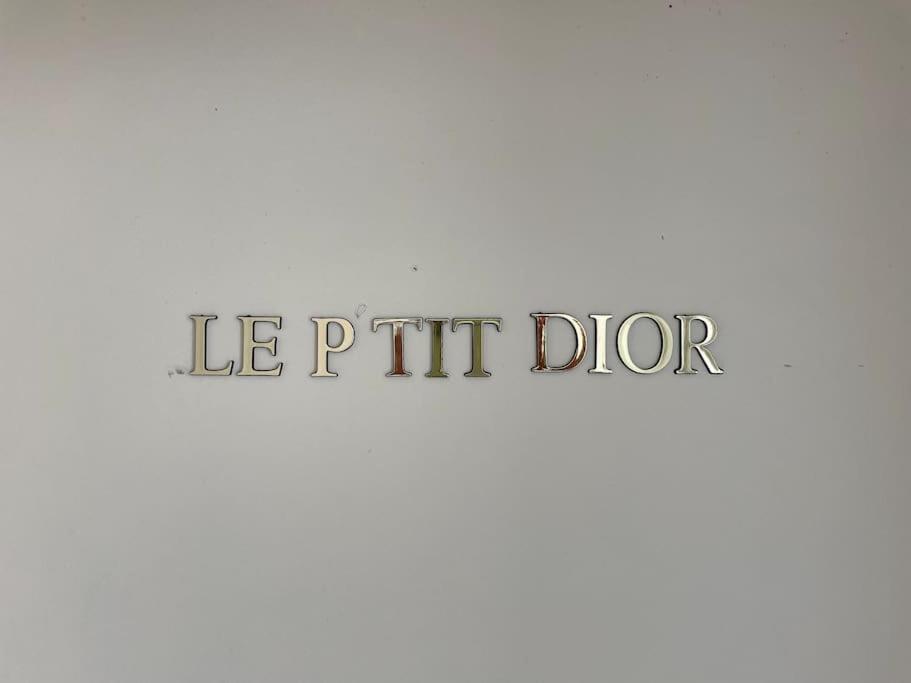 Joli 2 Pieces, A Cote Du Musee Dior Granville
